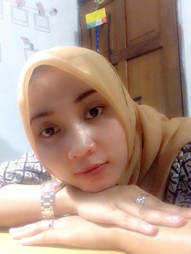 elvany91's tweet photo. What do you think????
Banyak sekali dan sayangnya tidak ada satu orang pun yg tau 😊 http://t.co/X3MsnNJnKy