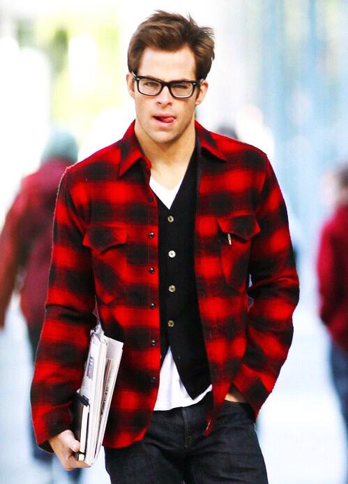 Happy birthday to this handsome bae Chris Pine    