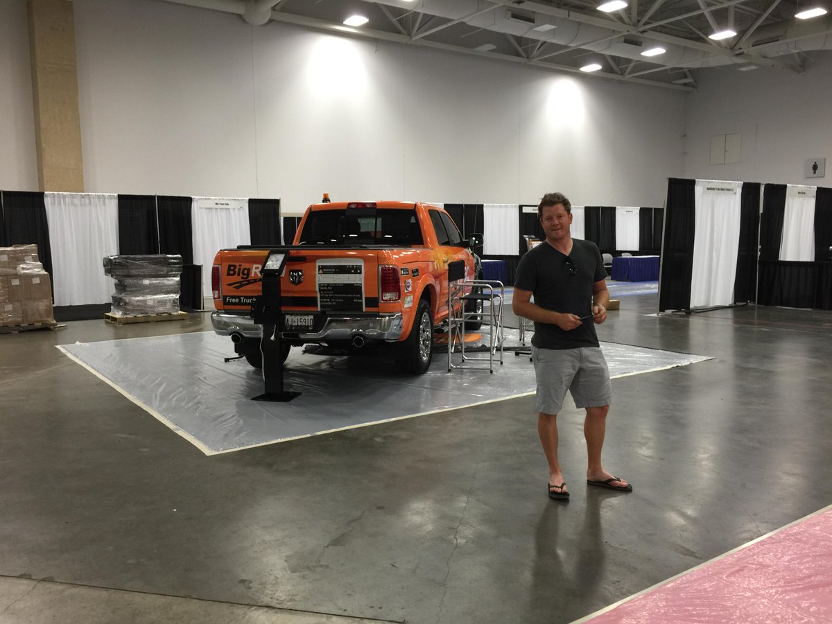 bigroad_terry's tweet photo. #GATS 
Arrived in Dallas and the BigRoad truck is on the floor. @bigroadinc http://t.co/5lPSZUgvIT