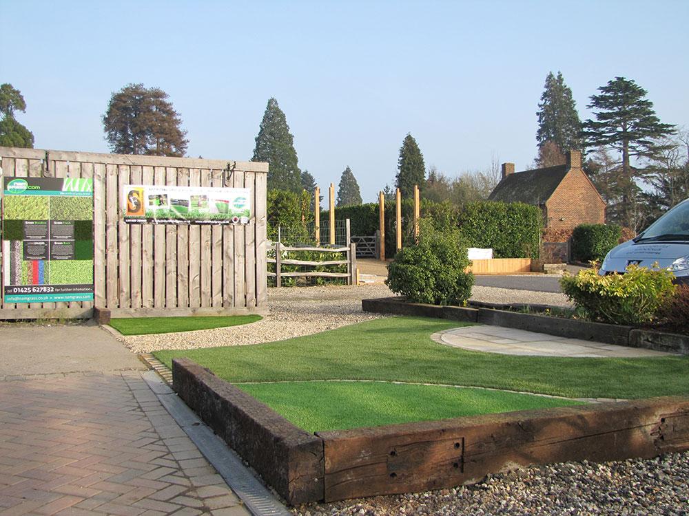 Namgrass's tweet photo. @LoveitLawns has a brilliant Display area! Make sure you contact us about getting your own #Displayarea! #Namgrass http://t.co/H1lXM0y4aR