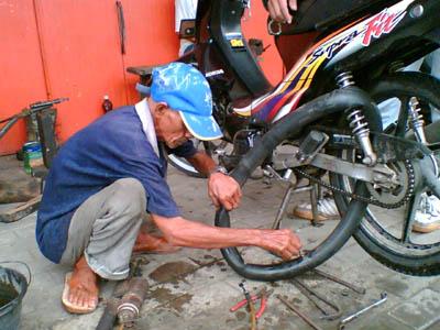 Iso. Iki buktine RT <a href="/GifarDarmawan/">SON !</a> mas, koe isoh ndandani sanyo ?