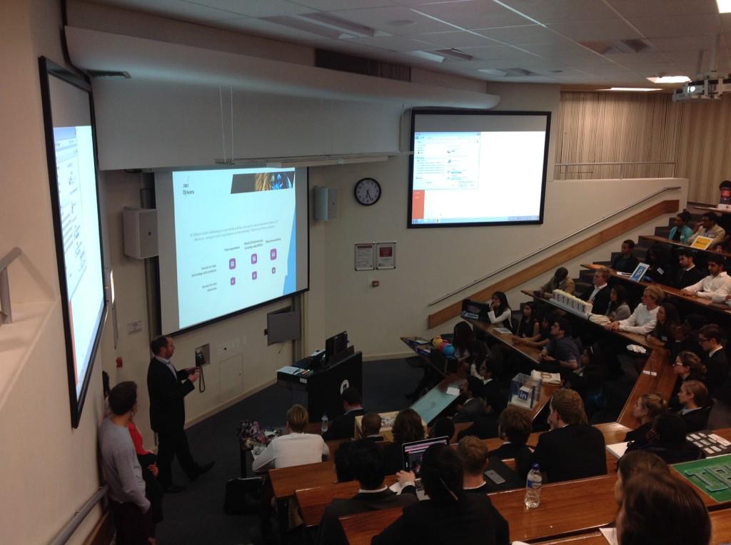 Conley101K's tweet photo. @MeetKPMG @KPMG_SA Robb Anderson AD KPMG ITA  -@UCTCollegeOfAcc @UCTStudent #UCTBAG2015 #sharingknowledge http://t.co/vhKIRZ1VOe