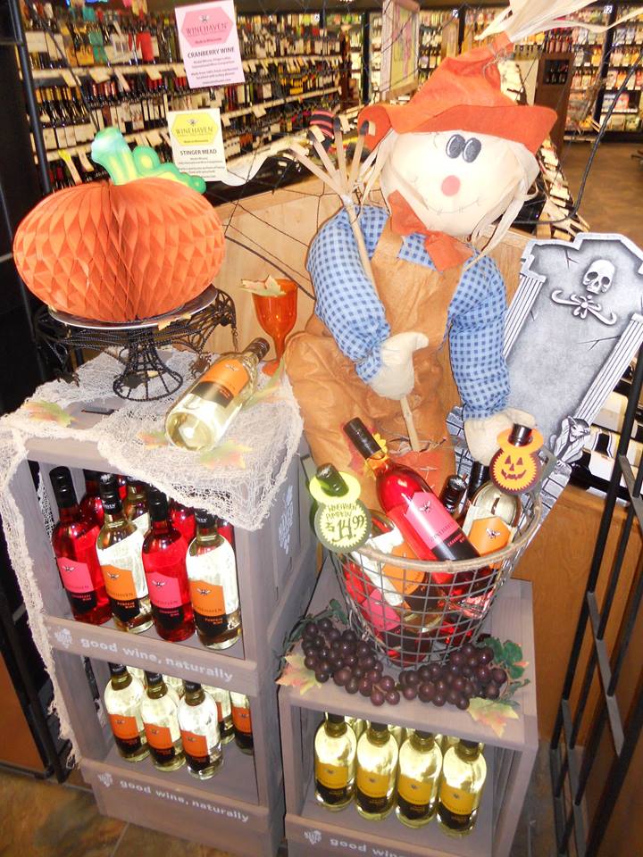 ControlStates's tweet image. Check out this fall-themed #DynamicDisplay from Hi-Way Liquors. Send us your #DynamicDisplay pics and we will share!