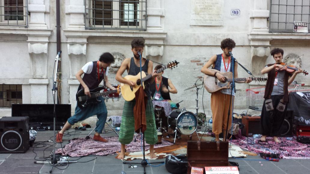 Ferrara buskers 2015 ,sempre una bella manifestazione allegra e coinvolgente