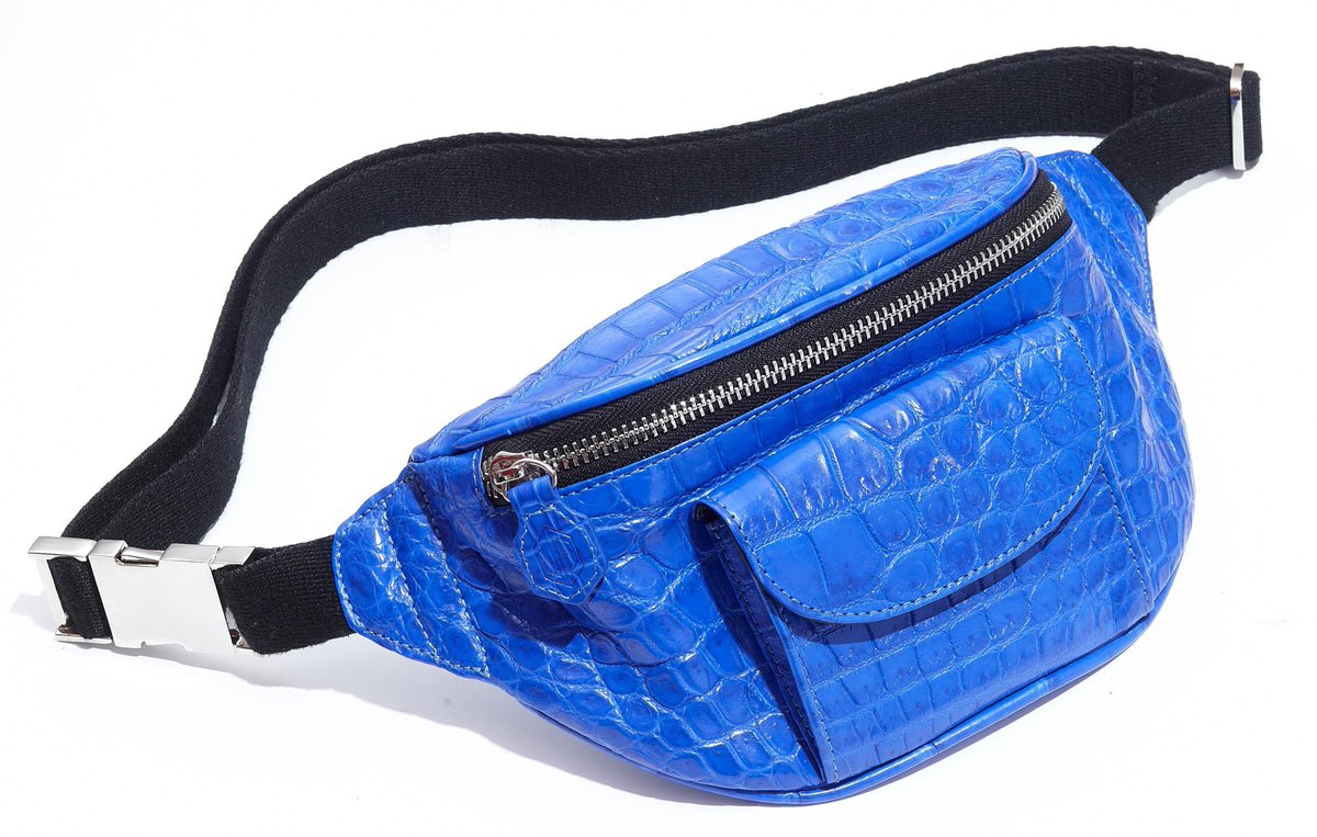 captendance's tweet image. #MonkeyBag, la #banane de @JasonBriggs est chez @coletteparis captendance.fr/article-le-mon… #mode #accessoire #captendance