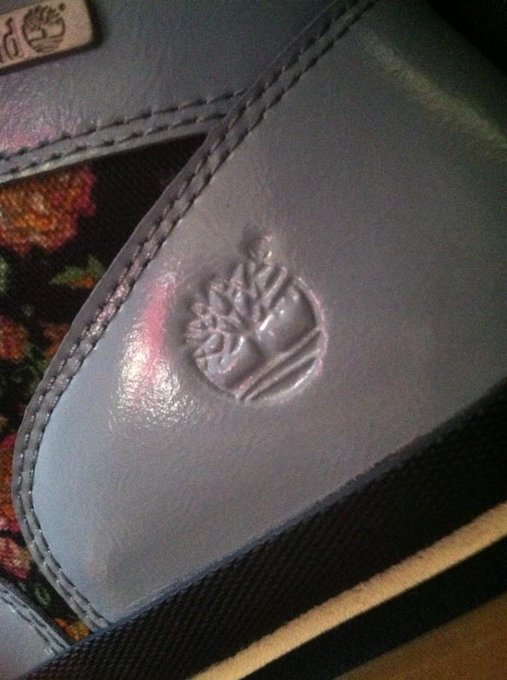 It was spoil me Wednesday new hiking boots for my backpacking trip next month. My first timberlands http://t<a href="/tag/tlc"class="tags"><span>#tlc</span></a><a href="/tag/bonethugsnharmony"class="tags"><span>#bonethugsnharmony</span></a><a href="/tag/simpsonville"class="tags"><span>#simpsonville</span></a><a href="/tag/herita"class="tags"><span>#herita</span></a>