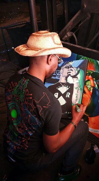 <a href="/GreenVelvet_/">Green Velvet</a>  signing of one of my artworks I created of him via <a href="/DerinkuyuTO/">Derinkuyu.ca</a>