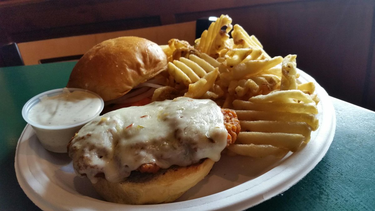 Hungry? Try the staff fav:  Buffalo chx sandwich &amp; Dirtfries! #apartofgrowingup (@ Dirtbag's) ow.ly/3y904E