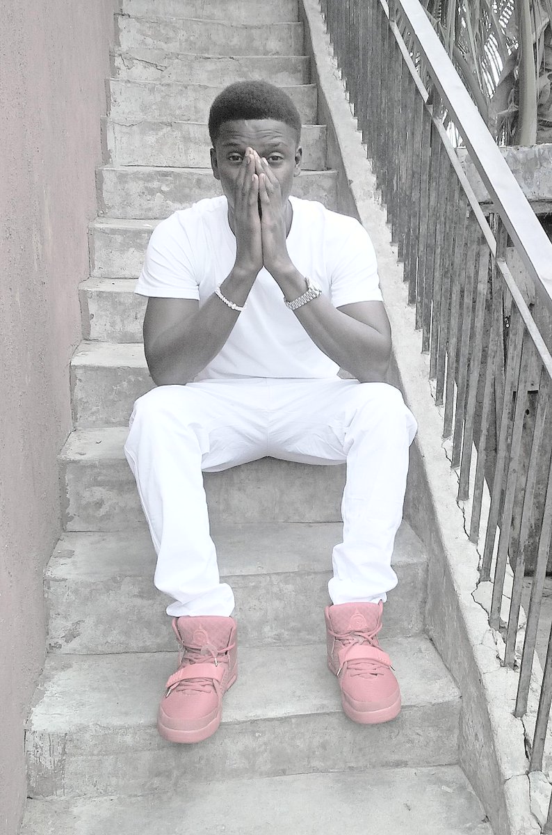 Geezyphotograhy's tweet photo. Be there for others buh don't forget to leave yourself behind...#SoftMind #GreatGod๐ http://t.co/khhQisRSvQ