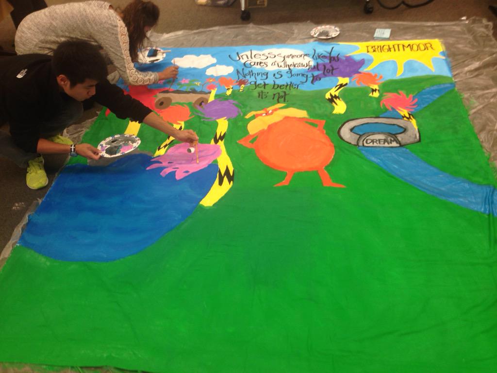 varunponnuru's tweet photo. Hard at work on making an impact #RossImpact #sec4 http://t.co/GfchNgms0e