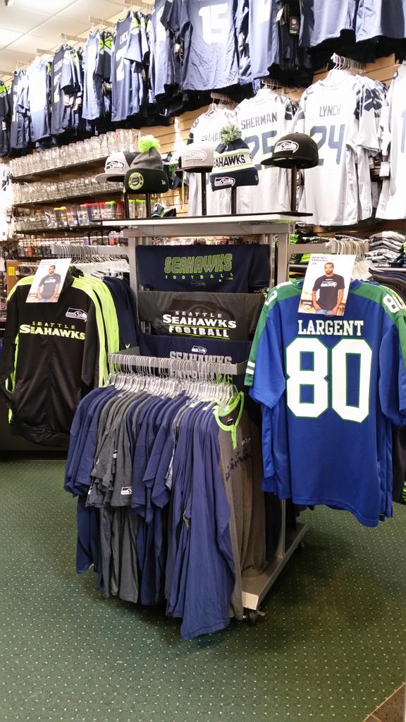 js_tacoma's tweet photo. New NFL gear has arrived! Are you geared up? http://t.co/LeidkmB4mV