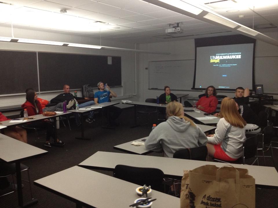 uwmurec's tweet photo. #uwmintramurals Supervisor training! #gettingreadytorock http://t.co/rMAksl0JTR