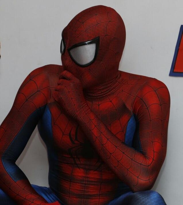 UmarNaseerMV's tweet photo. My son recieved the biggest surprise of his life on his 4th birthday when Spider Man appeared in his party. http://t.co/N6NNGdf0AI