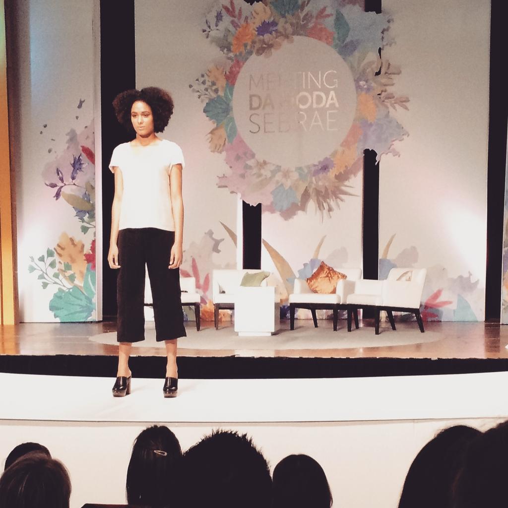 jln_fraccaro's tweet image. @juliannafraccaro na passarela do #meetingdemoda #alfaiataria #modagaucha #modabrasileira #fashion #juliannafraccaro