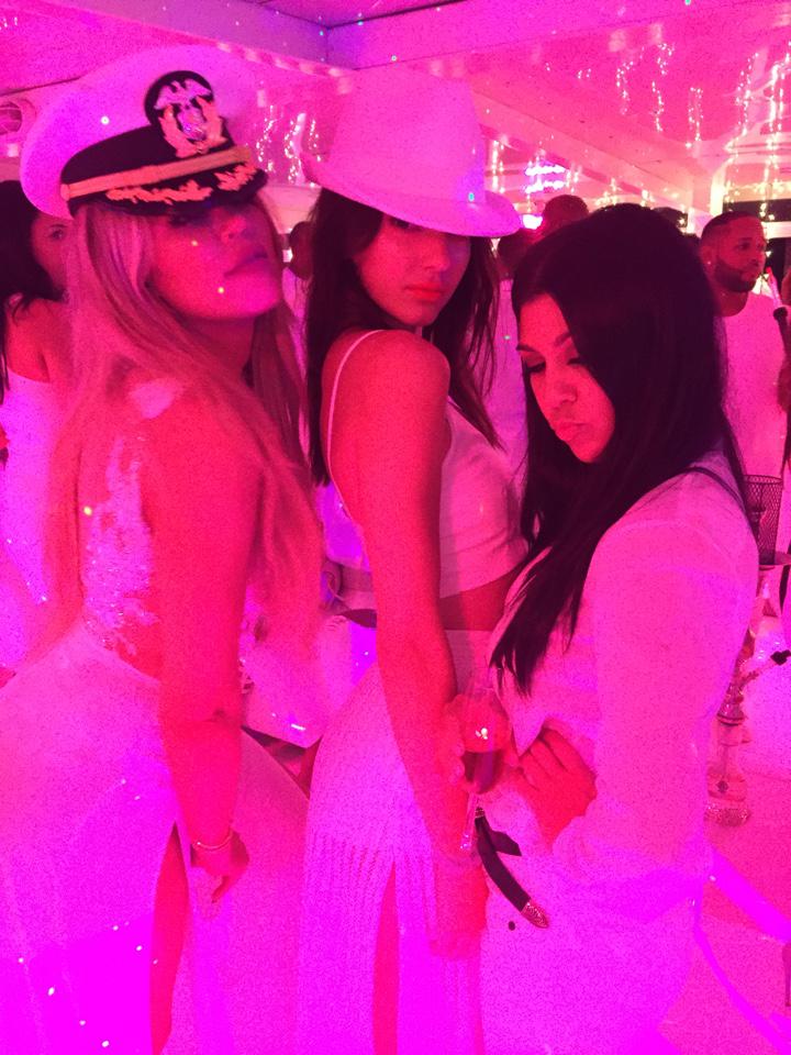 kourtneykardash's tweet image. 🚺