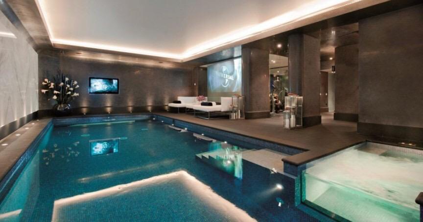 MoneyGoals_'s tweet image. Indoor Pool like this 👌