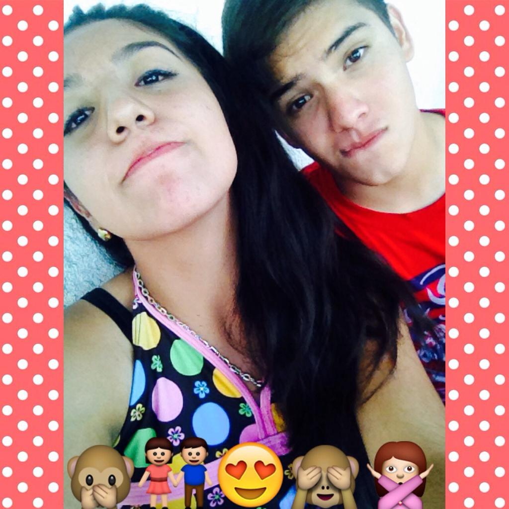 castilloperla36's tweet photo. Si supieras cuanto te amo😌🙊😻 @jair_reyes123 http://t.co/Rdut8i1hRO