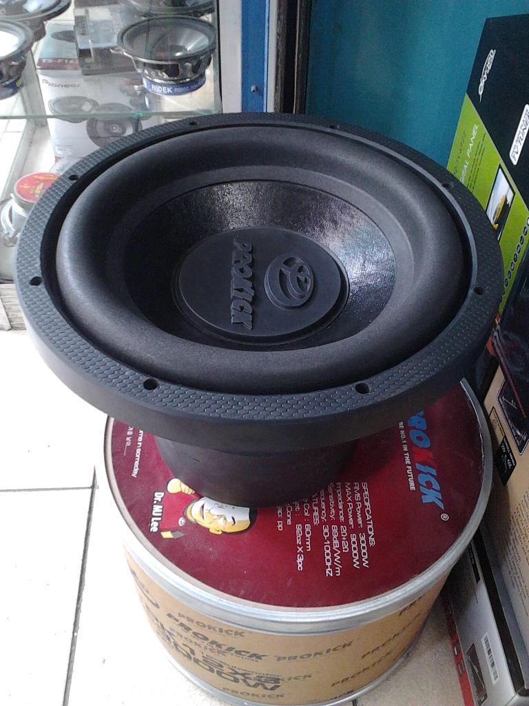 prokick woofer
