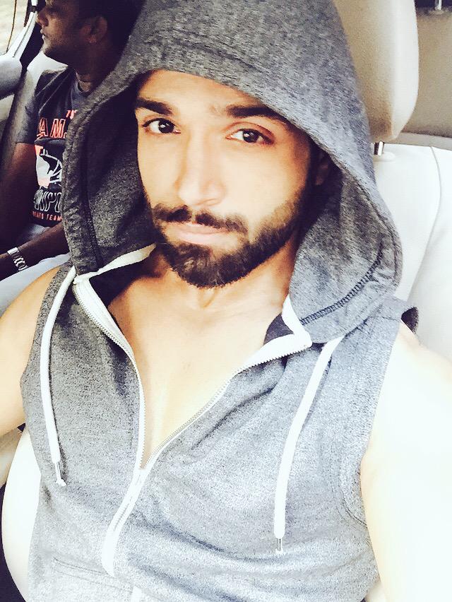 rithvik_RD's tweet photo. Shooting till sunrise!!! After a very long time!!!! Good morning everyone!!! http://t.co/mg9alD0QrD