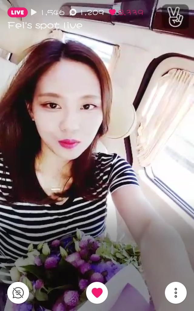 The broadcast is now live on V
m.vlive.tv/video/1515