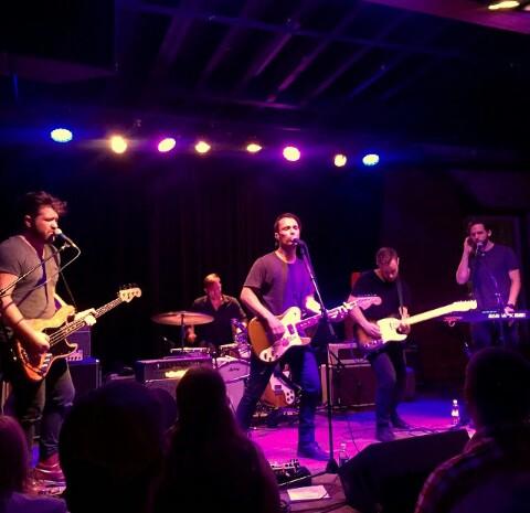 FarroFanbase's tweet photo. .@farro performing tonight in Nashville: http://t.co/Q8GuWGl99k
