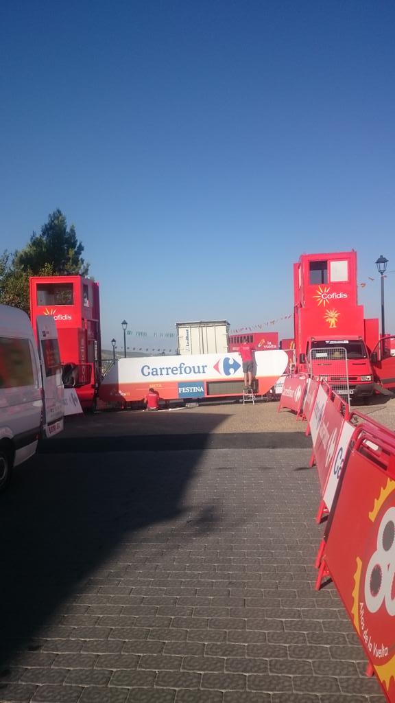 robertoagea's tweet photo. La @ciclismortve ya está en cazorla,,,esta tarde estaremos en la cuesta del parking dando ánimos!! http://t.co/3pHaD8uaXl