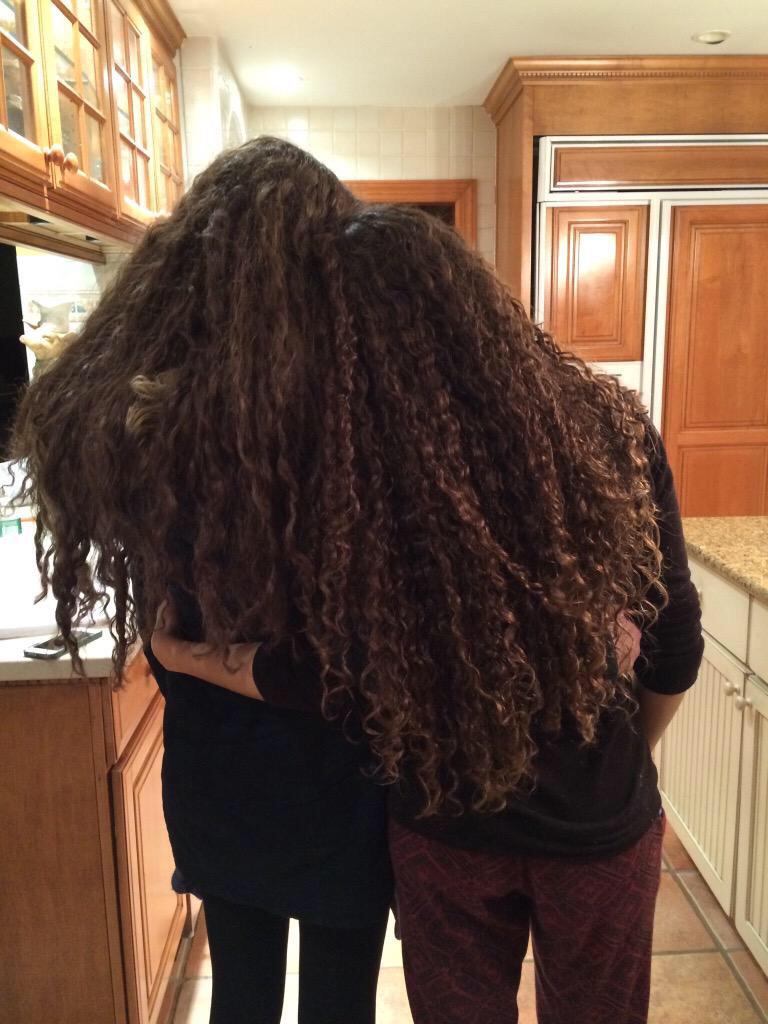 CurlyProbs's tweet photo. every curly hair girl needs a curly hair bff 💕 http://t.co/PBI8YFuRIQ