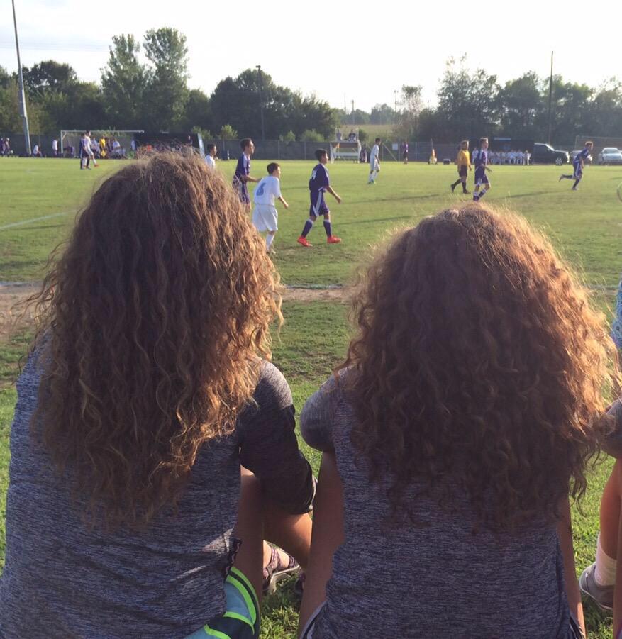 CurlyProbs's tweet photo. every curly hair girl needs a curly hair bff 💕 http://t.co/PBI8YFuRIQ