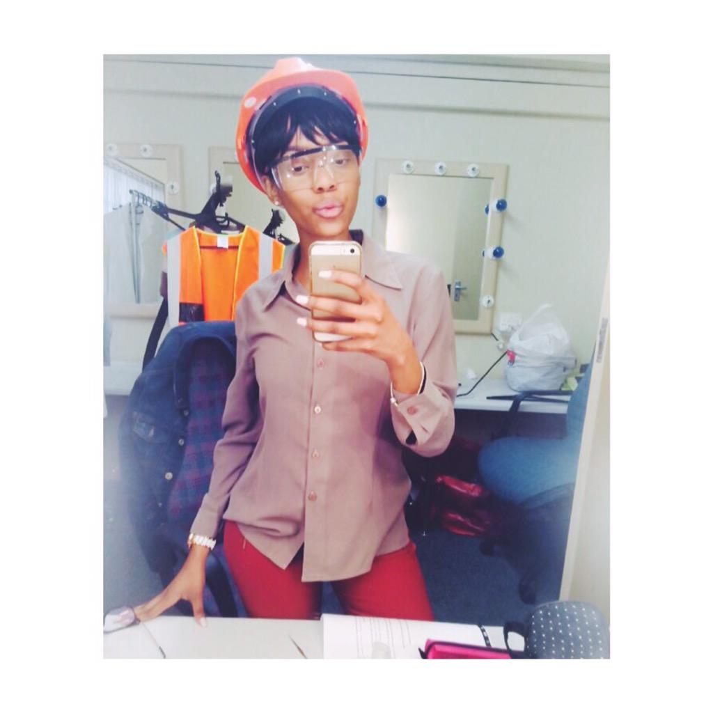 Tshego001's tweet image. TVC shoot #architect #setlife #BossModel #Model makeup pending...