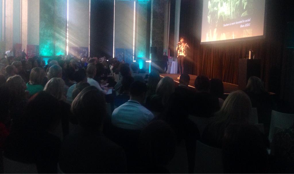 Always a treat to hear the latest Asian trends from our APAC strategist @acacialeroy #trendsemSYD