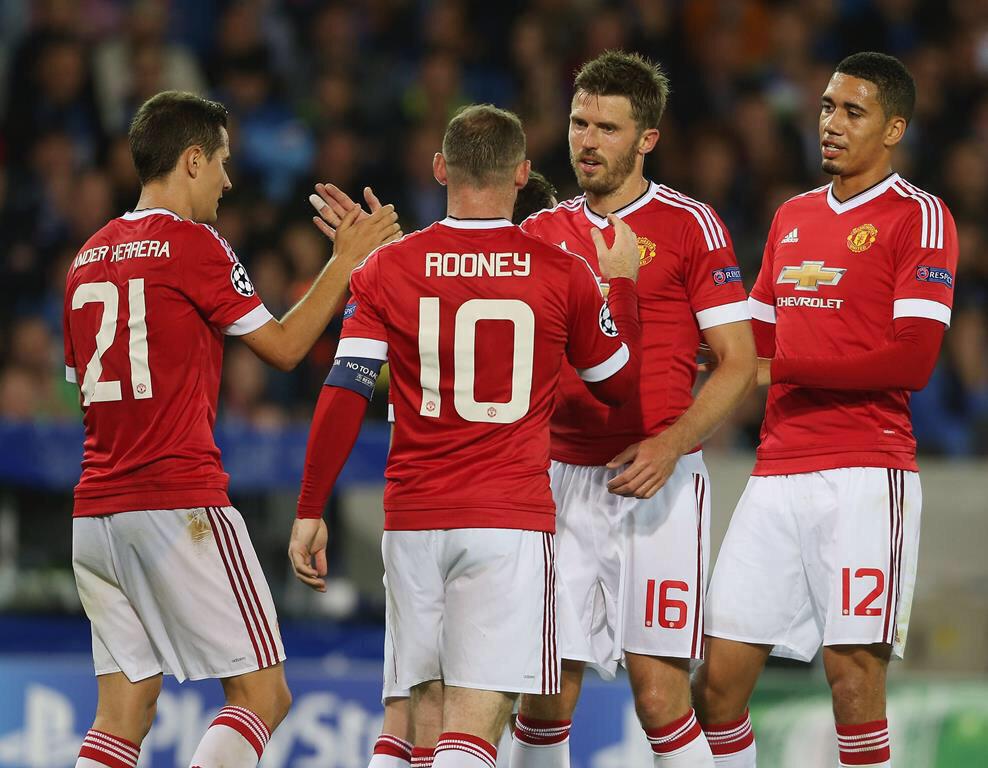 WayneRooney's tweet image. Great performance from the team last night. Got to take that into the #BPL on Sunday now ⚽️