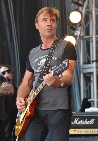 Happy birthday today to Glen Matlock 