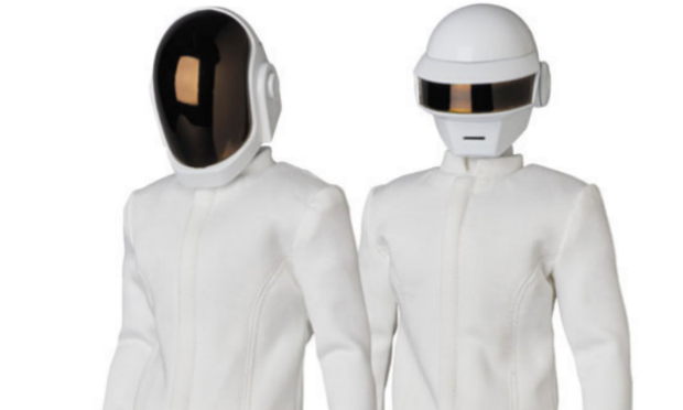 RollingStoneINA's tweet photo. Daft Punk Luncurkan Action Figure Versi Penampilan Grammy Awards 2014 http://t.co/OYvOtaNwzv http://t.co/b2UZT68C5V