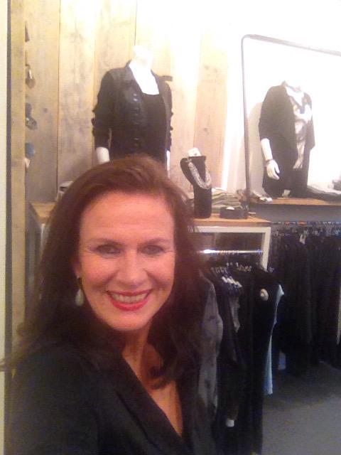 hermavolkers's tweet image. Met veel plezier begonnen bij #lifestylewoman #zwolle, mode ook voor jou. Kom je gauw kijken?