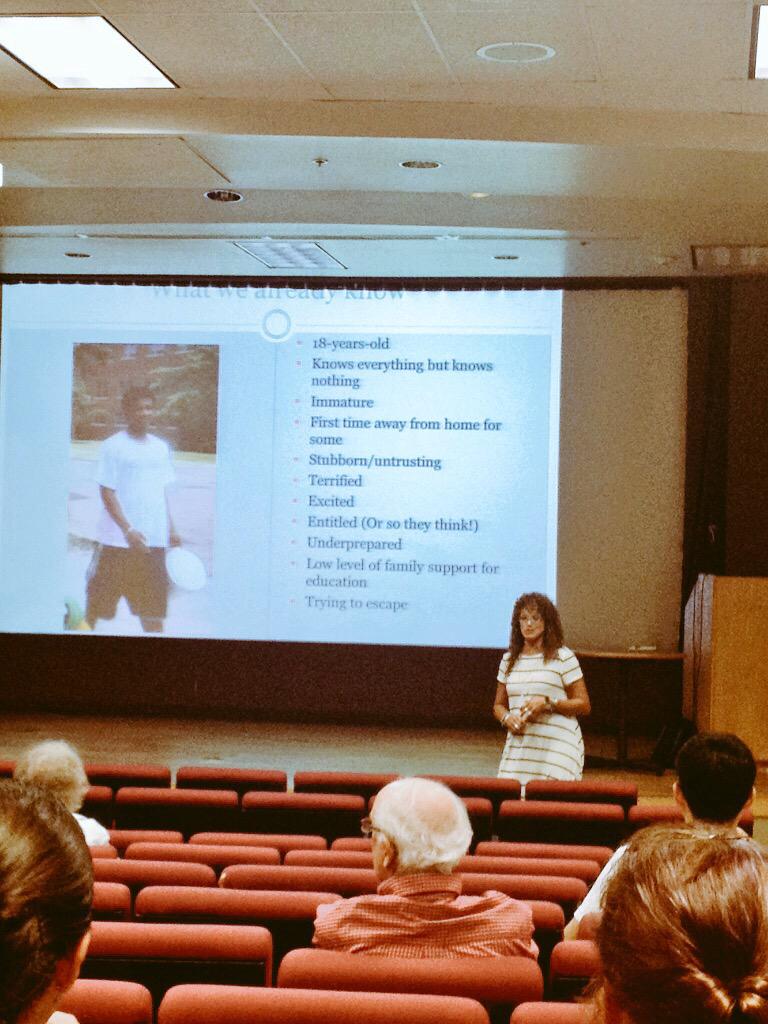 ADevlinGauthier's tweet image. Learning abt @alfredu #HEOP program &amp;amp; intrusive advising from Nadine Shardlow #RetentionTools #HigherEdAccessibility