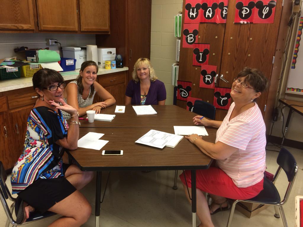 LCSROCKS1's tweet photo. Great day with teachers. Positive people who love kids. #readyfora greatyear http://t.co/Nb8Q8hFkO6