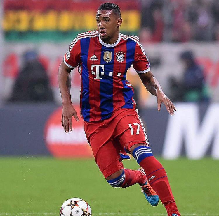 That\s my favorite player right there!! Jérôme Boateng   Happy Birthday man such a great player      