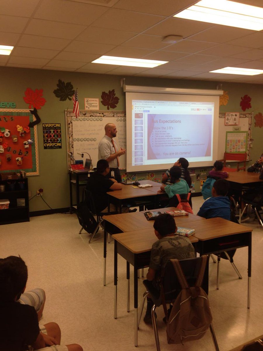 msiprincipal's tweet photo. MSI AP Mr Thompson setting students up for success by reviewing school expectations with every class
#msiisthebest http://t.co/pBUomYWIg9