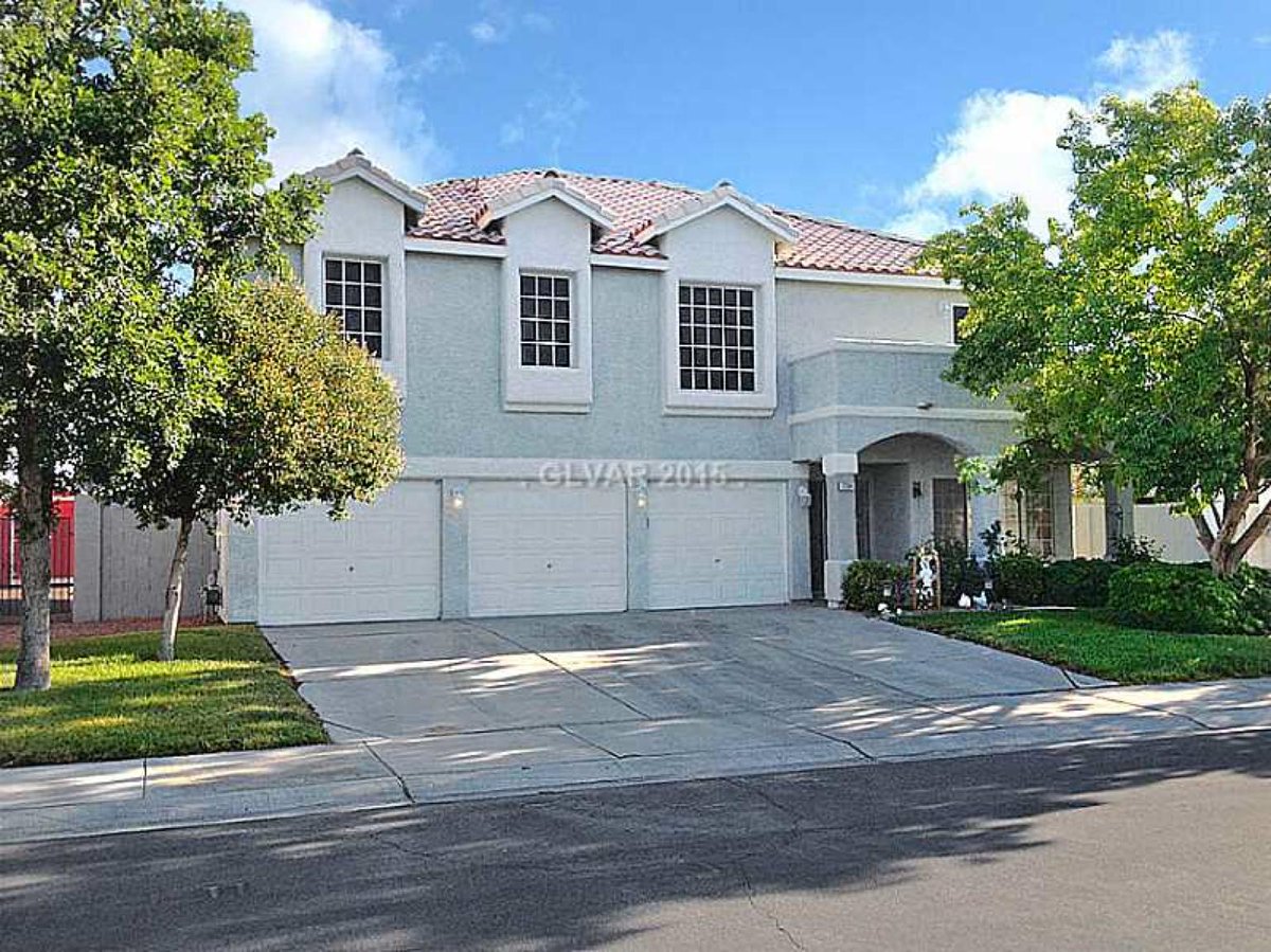 TERRAFLORLV's tweet photo. OPEN HOUSE
7204 Palatial Ave.
Las Vegas NV
Saturday 9-12 
OVER 50K in improvements!! http://t.co/bkFbOqdlrx