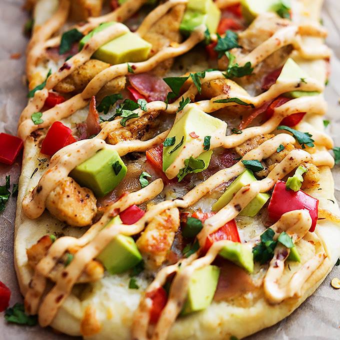 ntlwomenshow's tweet image. How amazing does this #ChickenFlatbread with Chipotle Ranch look!? It sounds incredible! ow.ly/NIxSj