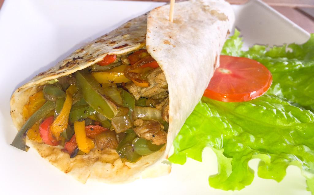 nachito_bar's tweet photo. Ya probaste el burrito mas rico? A solo 12.000Gs te esperamos al medio día http://t.co/pbRWwkOkbq