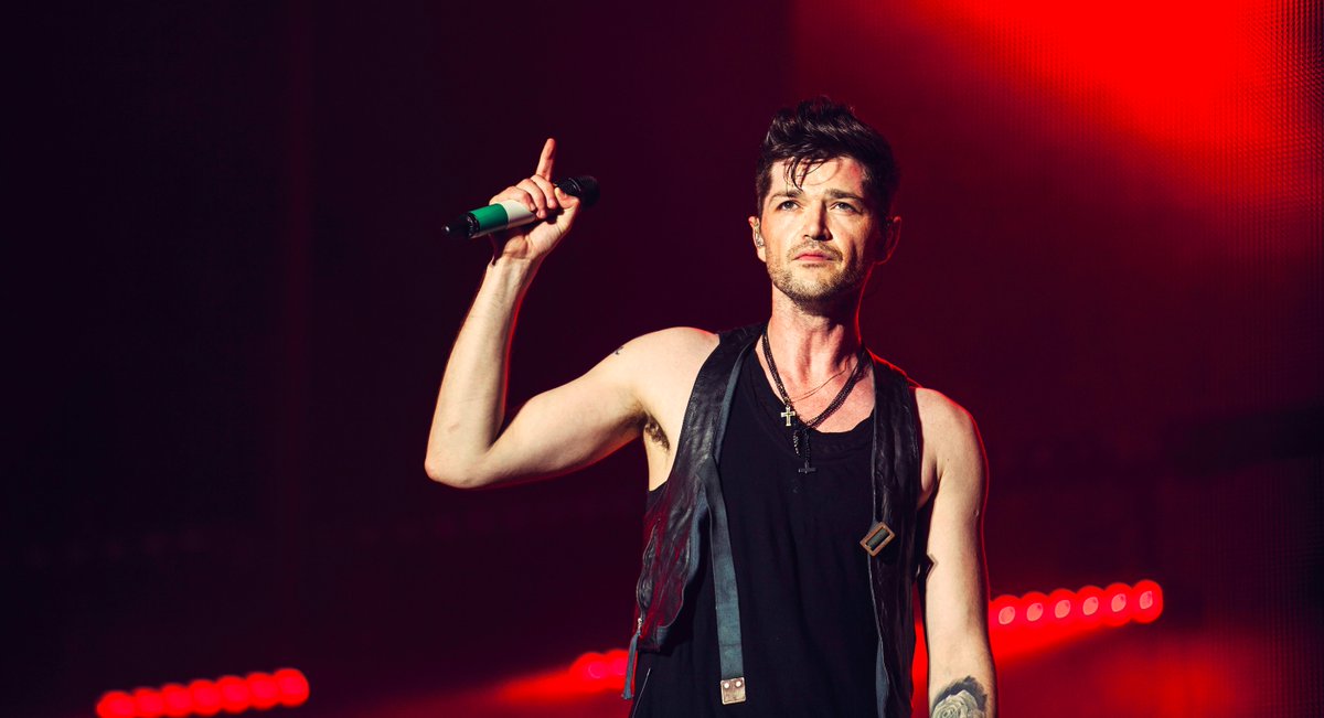 thescript's tweet image. Here you go ;-) 
Great pics from @vfestival shot by @SamNeill_Photo