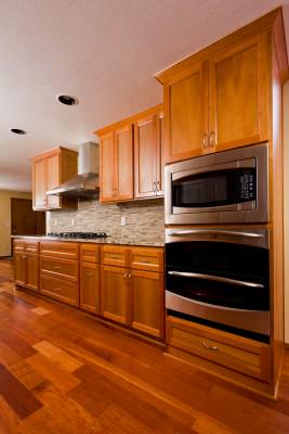 completelycust's tweet photo. Services (3)
 Custom Moldings, Custom Woodworking,Architectural Renovation,Networking,,Consultations http://t.co/9GbjY8E8c3