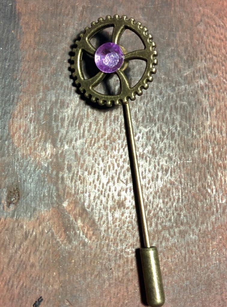 colonialemp's tweet image. Steampunk stick pin mens brass gears pink crystal tie pin cosplay lapel brooch by Colonial… ift.tt/1Jo2rCM