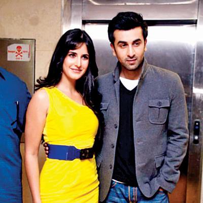 ZoomTV's tweet photo. Ranbir Kapoor says Katrina Kaif has a great fashion sense. 

Do you agree with Ranbir? http://t.co/5mRnZ8dQIO