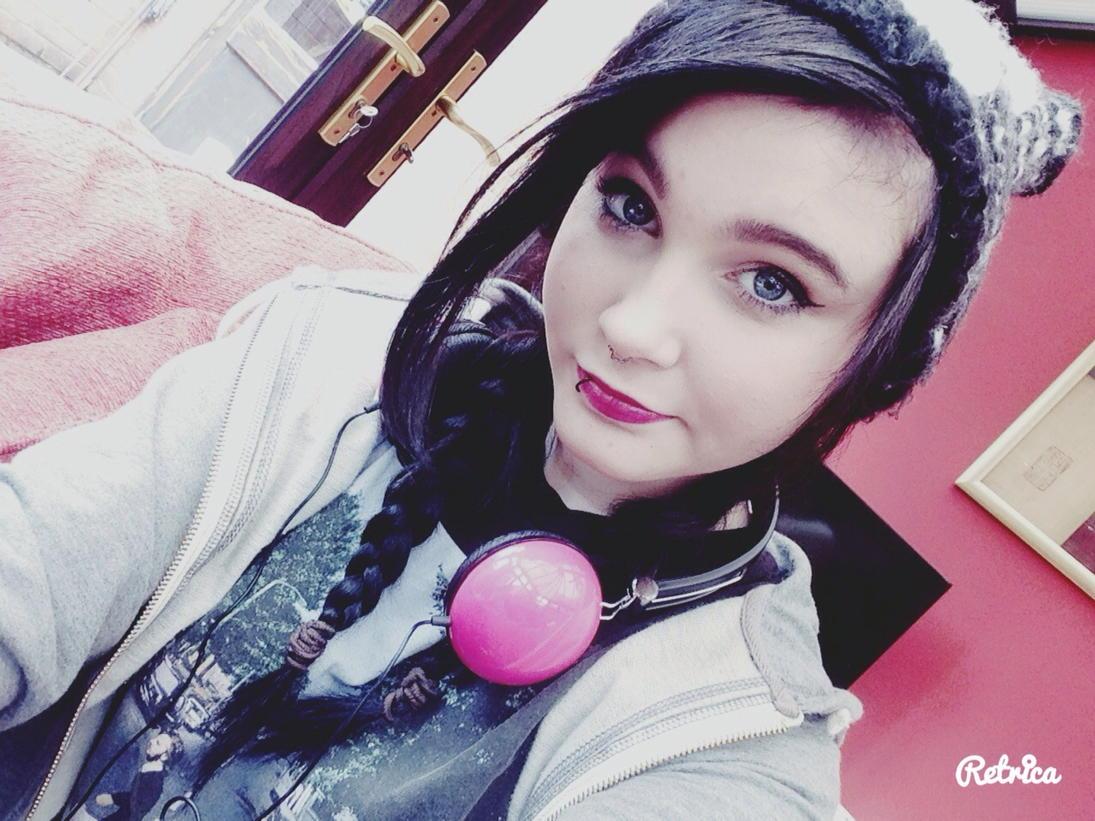 EffyLucia's tweet photo. 👽👽 http://t.co/xt0GnfNwkB