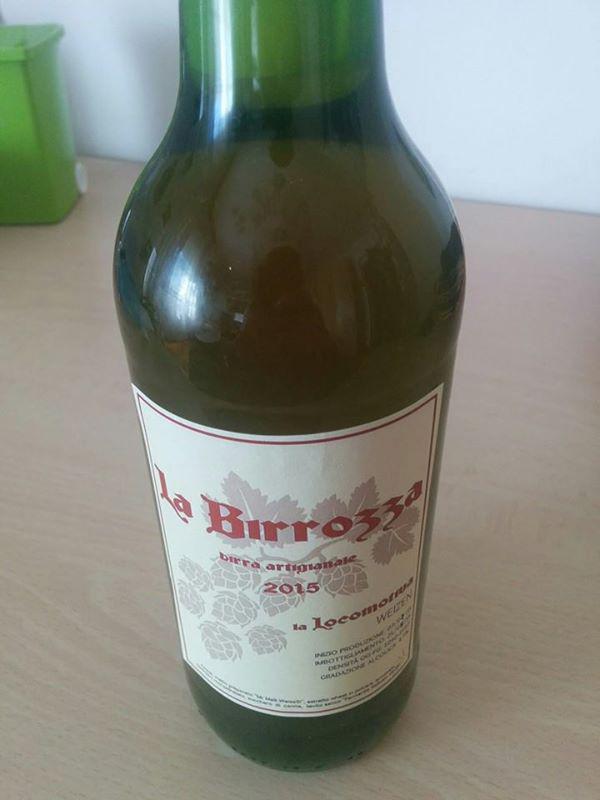 LaBirrozza's tweet photo. La assaggiamo? 
#LaBirrozza #weiss #locomotiva #birraartigianale http://t.co/ifp9ZE9w7l
