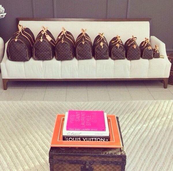 etoile_vintage's tweet photo. Come get your favorite, we've got all of them! http://t.co/w5fgeaOcco