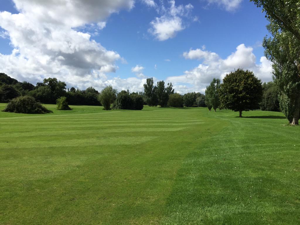 ErlestokeGC's tweet image. With 50mm+ of rain the course is looking great!!