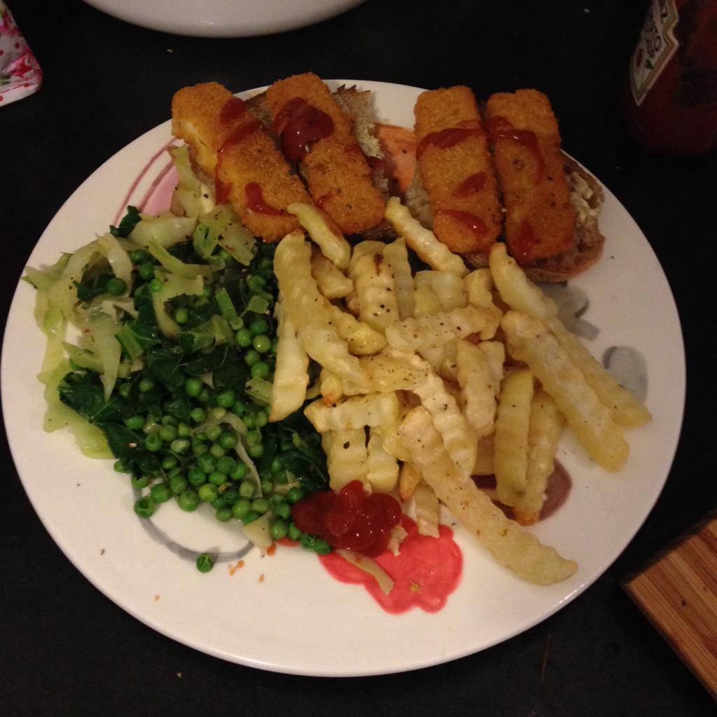 sharpenedteeth's tweet image. 